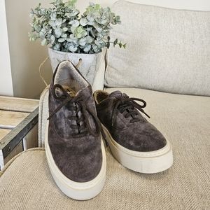 Brand new Aquatalia shoes 7M